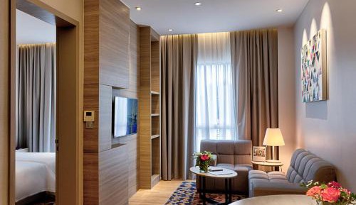 One Bedroom Deluxe King Sea View