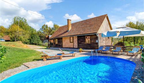 Three-Bedroom Holiday Home 