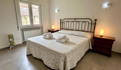 One-Bedroom Apartment with Garden View