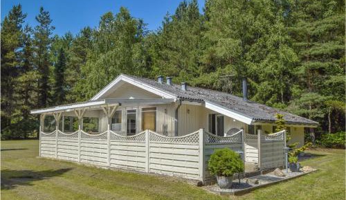 Three-Bedroom Vacation Home 