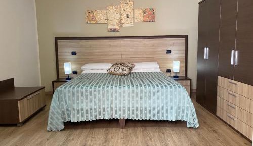 Large Double or Twin Room