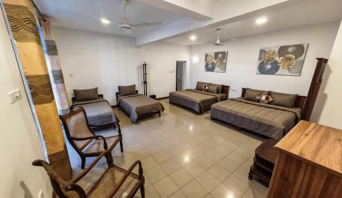 Family Room with Mountain View