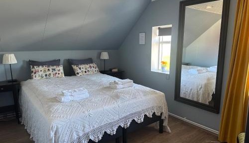 Double or Twin Room with Shared Bathroom