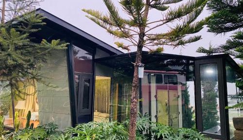 Family Room with Mountain View