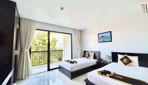 Superior Twin Room with City View