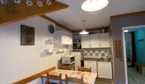 Apartment (6 Adults)