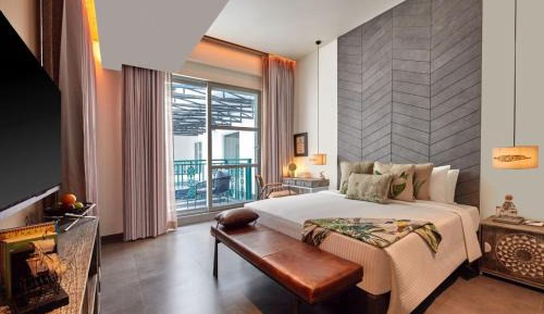 Deluxe Room with Balcony