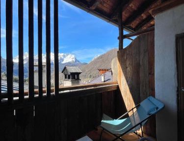 Double Room with Mountain View