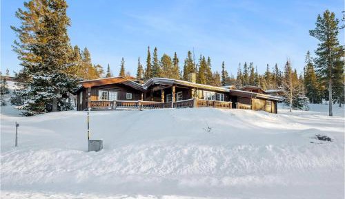 Four-Bedroom Holiday Home