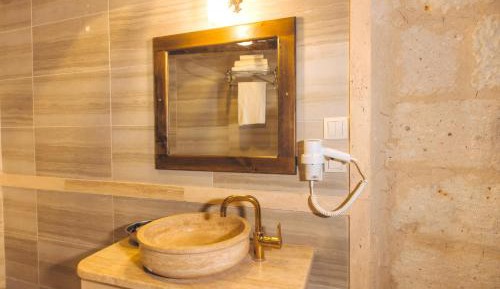 Deluxe Double Room with Bath