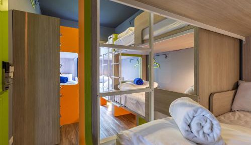 Bed in 8-Bed Mixed Dormitory Room
