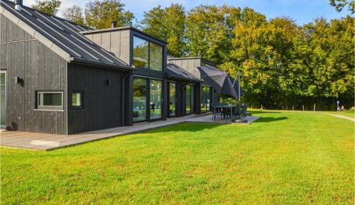 Four-Bedroom Holiday Home