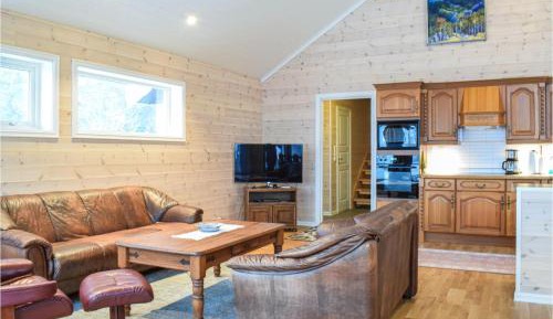 Three-Bedroom Holiday Home 