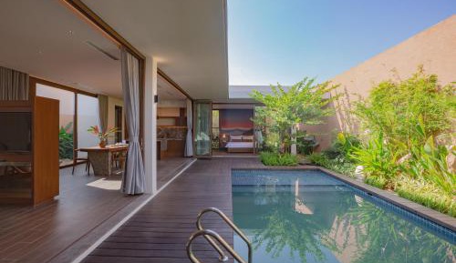 La Sen Three-Bedroom Villa