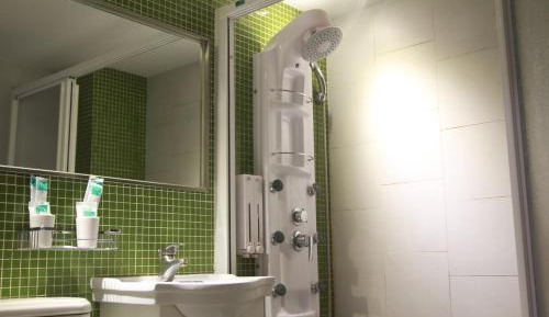 Twin Room with Mountain View