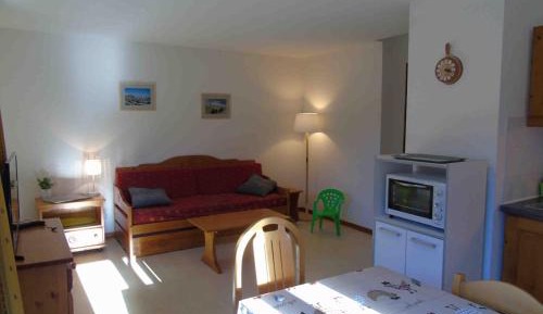 Apartment (6 Adults)