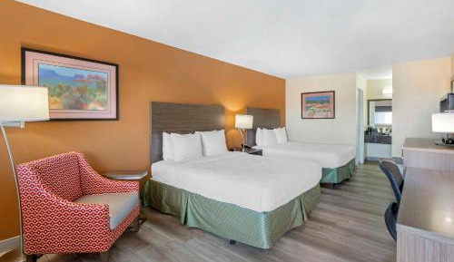Queen Room with Two Queen Beds - Non-Smoking