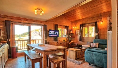 Apartment (9 Adults)