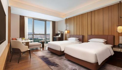 Twin Room with City View