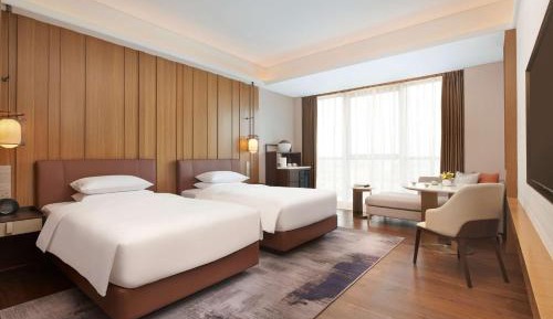 Twin Room - Club Access