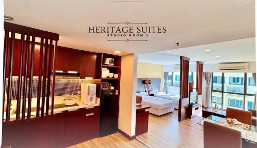 Apartment with Pool View 