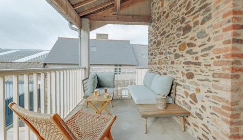 Superior One-Bedroom Apartment