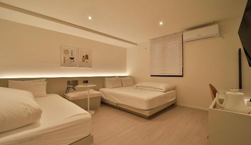 Twin Room with Extra Bed