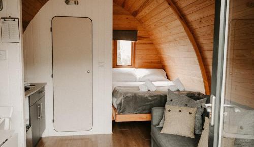 Apartment with Shower