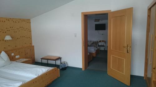 Family Room (4 People)