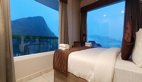 Junior Suite with Balcony