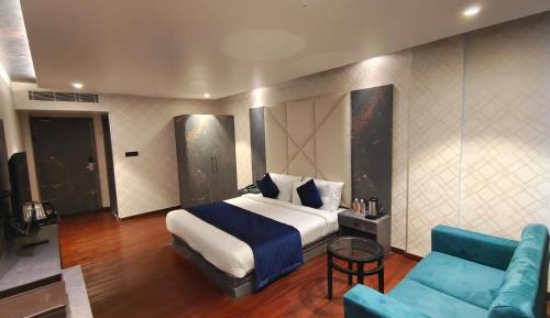 King Room with Balcony