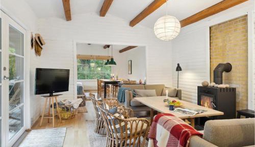 Three-Bedroom Holiday Home 