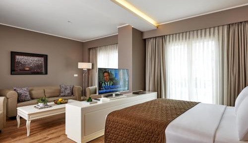 Deluxe Room with Terrace