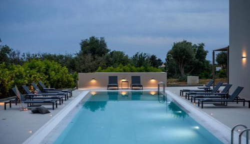 Suite with Pool View