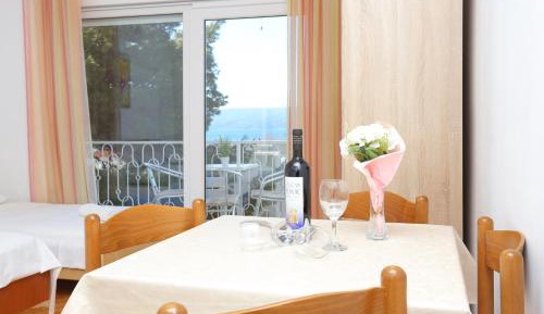 Studio with Balcony and Sea View