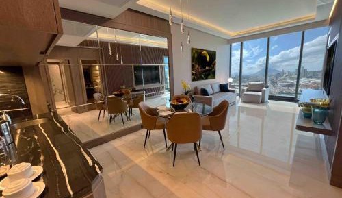 King Suite with Spa Bath