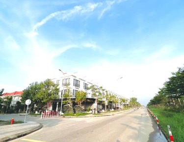 Two-Bedroom Apartment with Garden View