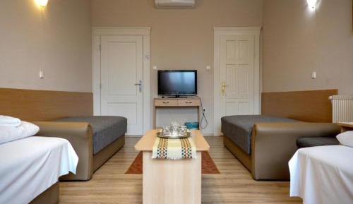 Quadruple Room with Bathroom