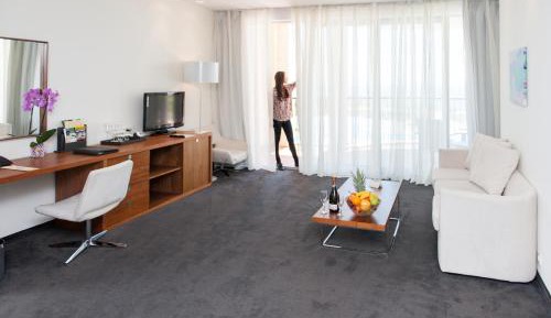 Suite with Balcony and Sea View - Free SPA Access