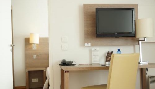 One-Bedroom Apartment (4 Adults)