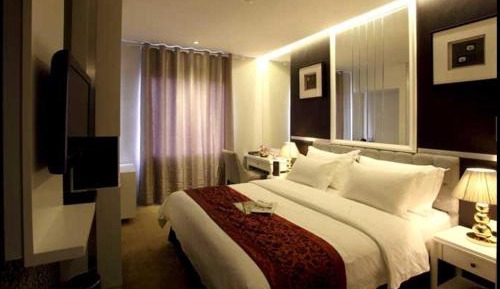 Deluxe Double or Twin Room