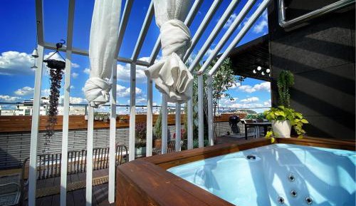 Suite with City View