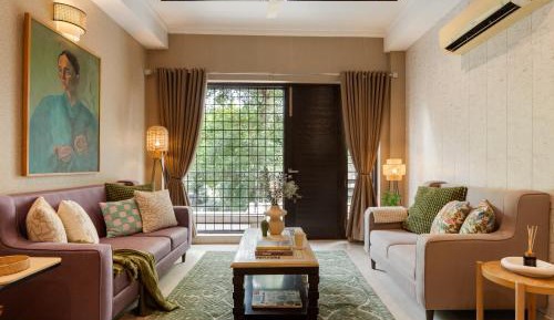 Safdarjung Enclave-3BHK apartment with WiFi