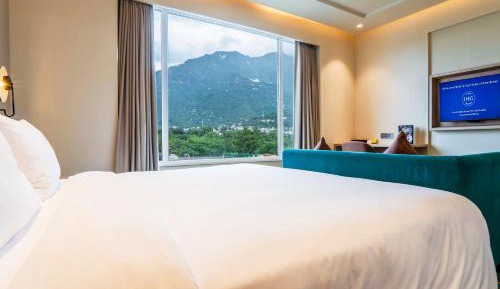 King Room with Mountain View