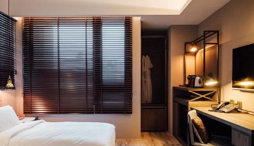 Chez Nous Classic Double or Twin Room with City View