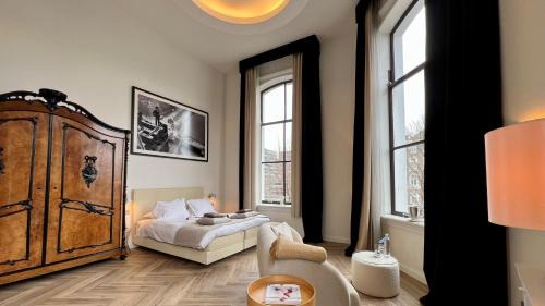 Suite with Hot Tub