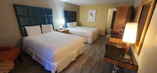 Superior Queen Room with Two Queen Beds
