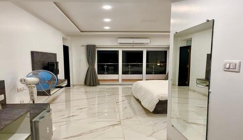 Deluxe Room with Bathtub