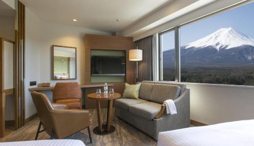 Deluxe Room on Higher Floor with Mt. Fuji View