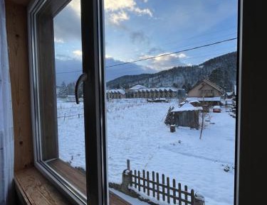 Deluxe Double or Twin Room with Mountain View